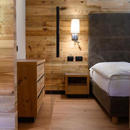 Hotel Crozzon Мадонна-ди-Кампильо Экстерьер фото