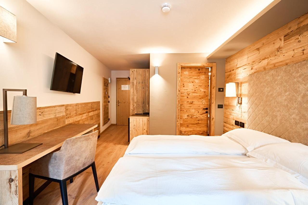 Hotel Crozzon Мадонна-ди-Кампильо Экстерьер фото