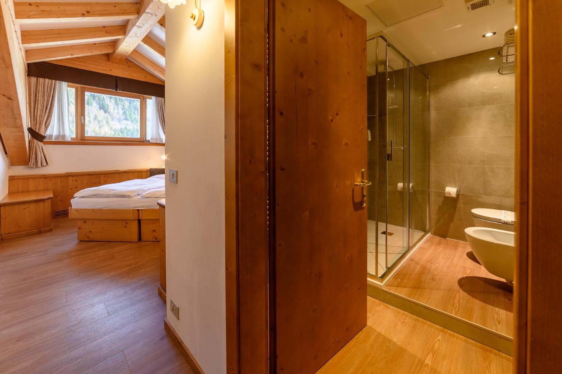 Hotel Crozzon Мадонна-ди-Кампильо Экстерьер фото