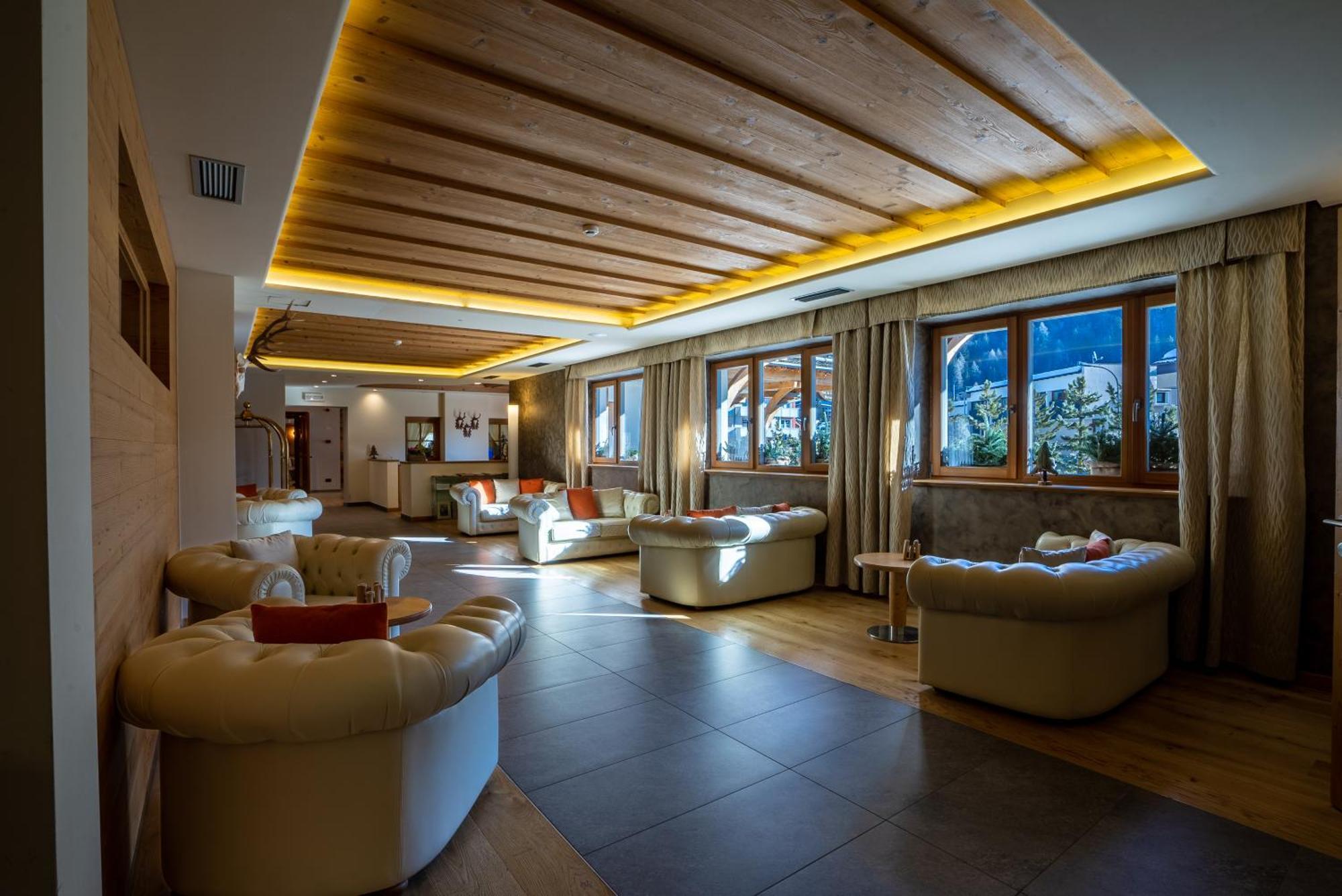 Hotel Crozzon Мадонна-ди-Кампильо Экстерьер фото