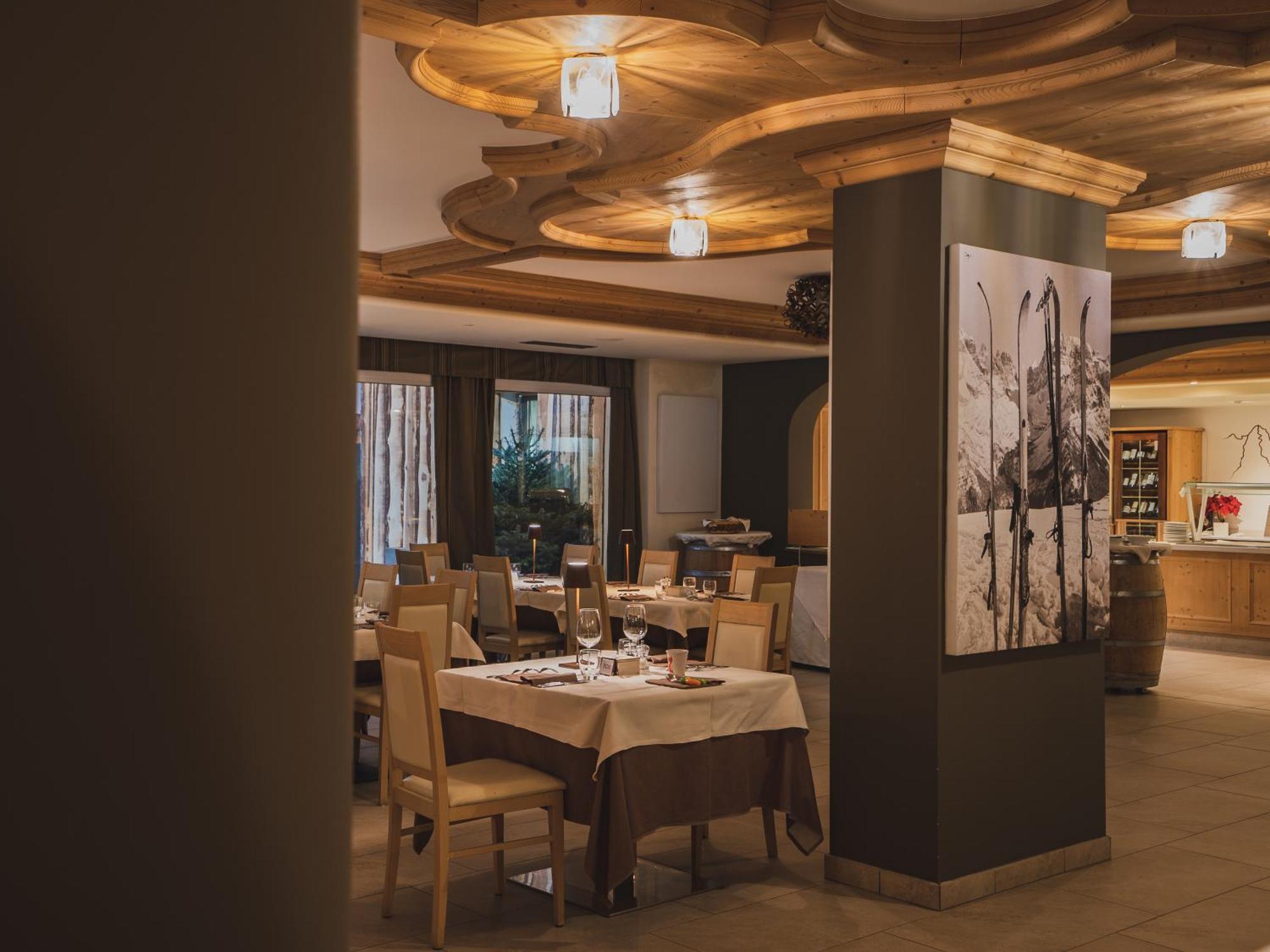 Hotel Crozzon Мадонна-ди-Кампильо Экстерьер фото