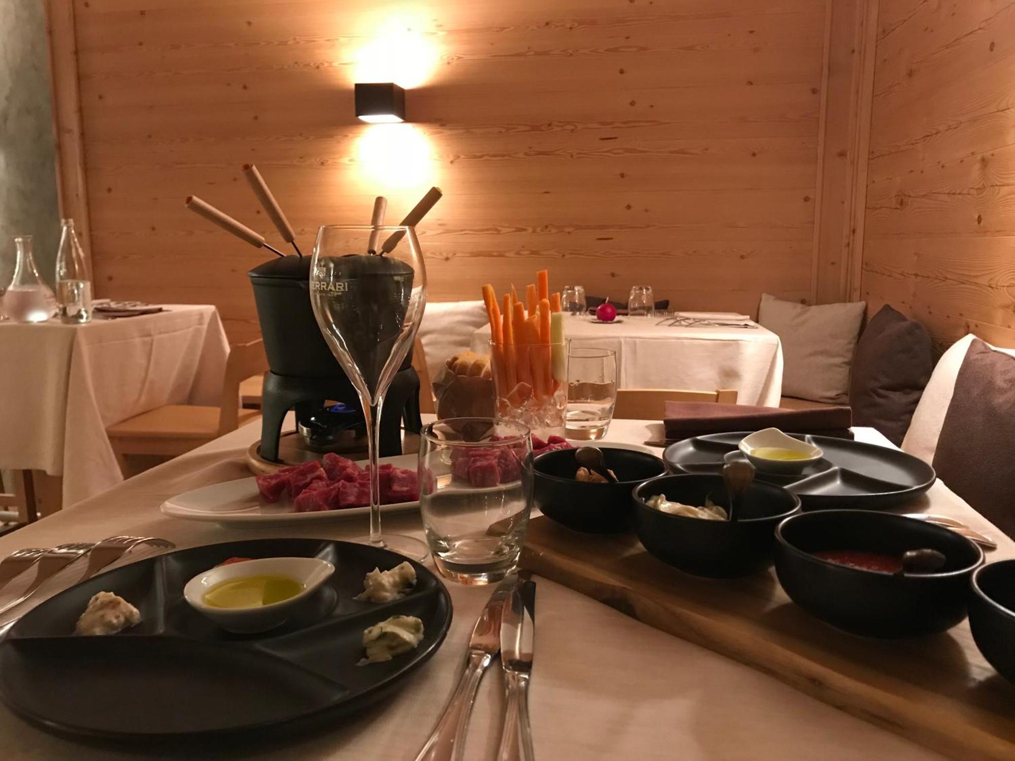 Hotel Crozzon Мадонна-ди-Кампильо Экстерьер фото