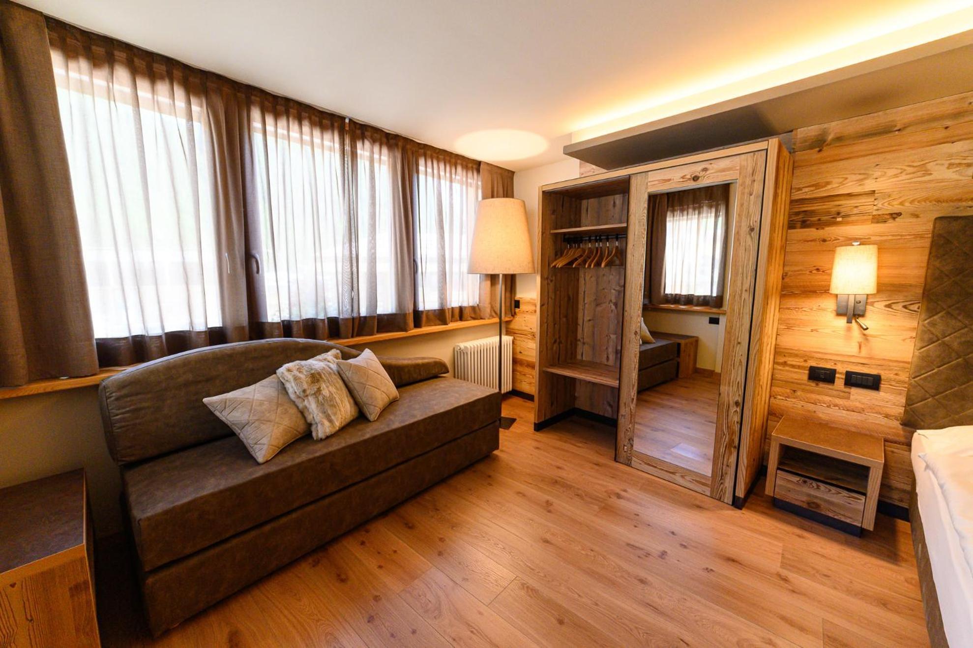 Hotel Crozzon Мадонна-ди-Кампильо Экстерьер фото